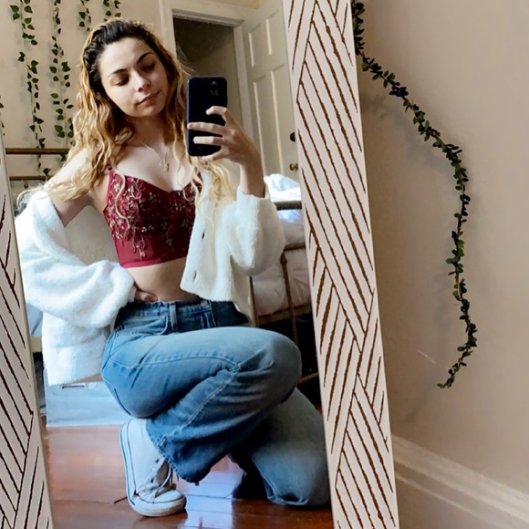 Meet your Posher, Zoe - Picture 7 of 7